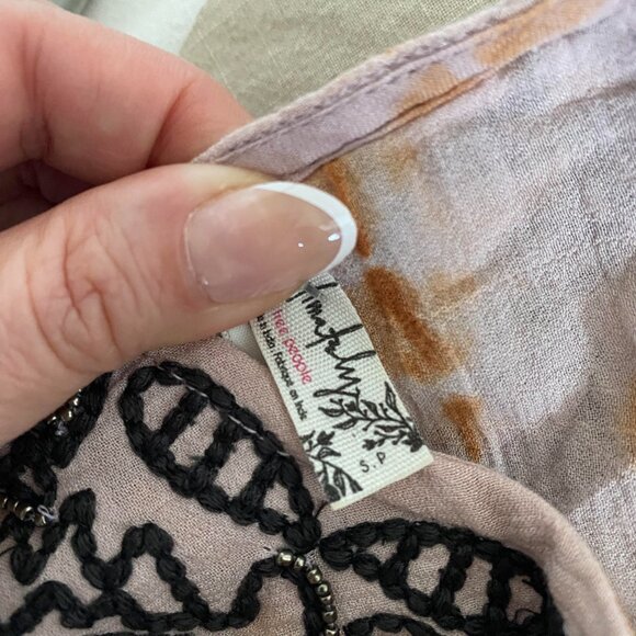 Free People Love Triangle Blush Rust Tie Dye Black Embroidered Kimono S - Picture 6 of 7